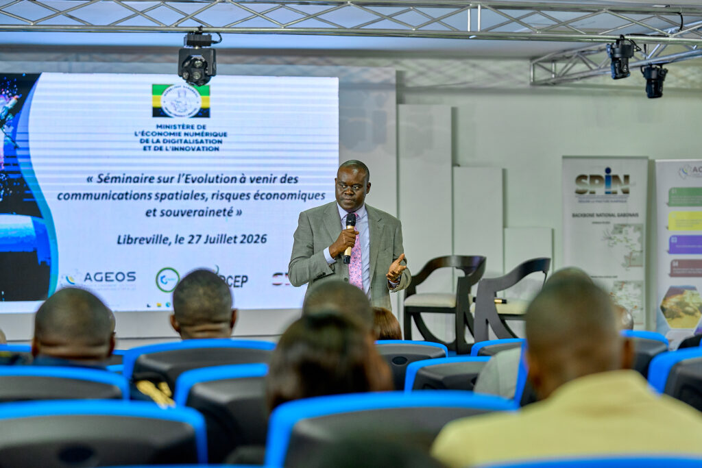 séminaire stratégique organisé à l'ANINF sur le thème : « L'évolution à venir des communications spatiales : risques économiques et souveraineté ), M. Alberto Wenceslas Mounguegui Moudoki,»